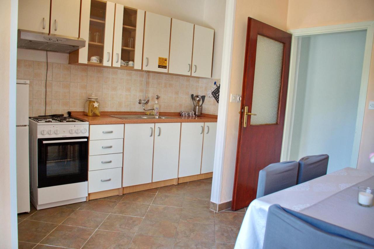 Two Bedroom Apartments Elvira Novalja Eksteriør billede