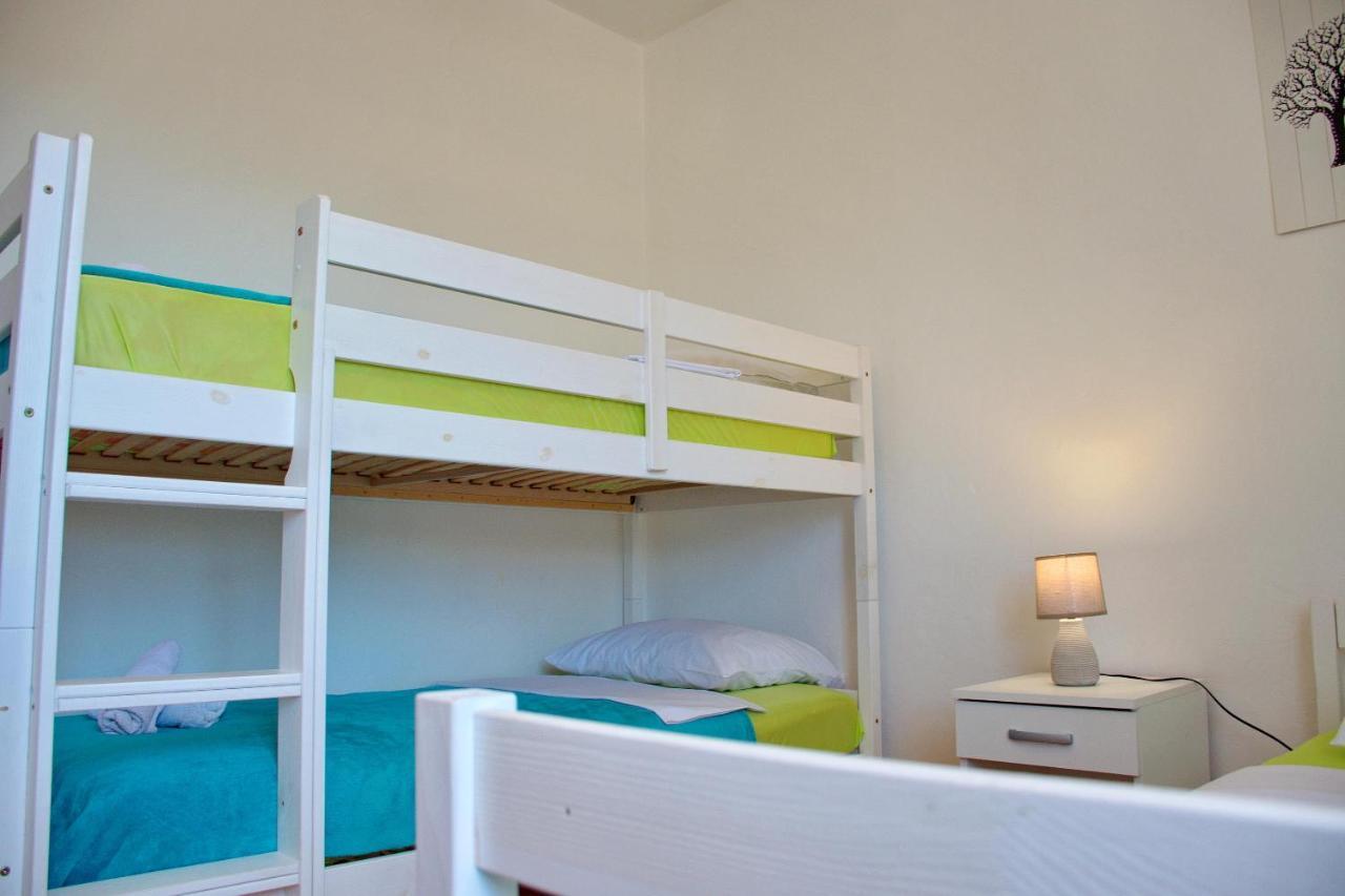 Two Bedroom Apartments Elvira Novalja Eksteriør billede