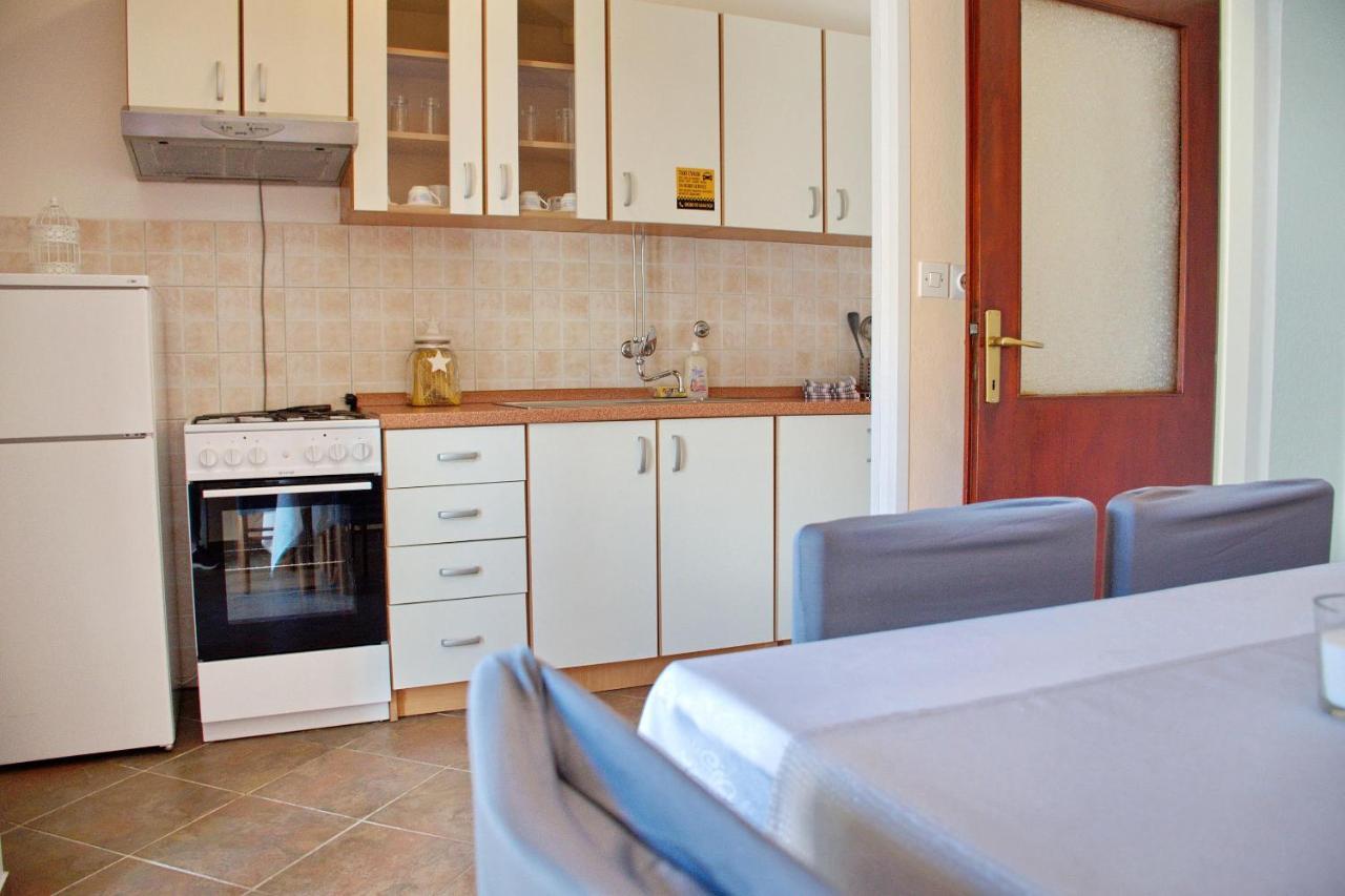 Two Bedroom Apartments Elvira Novalja Eksteriør billede