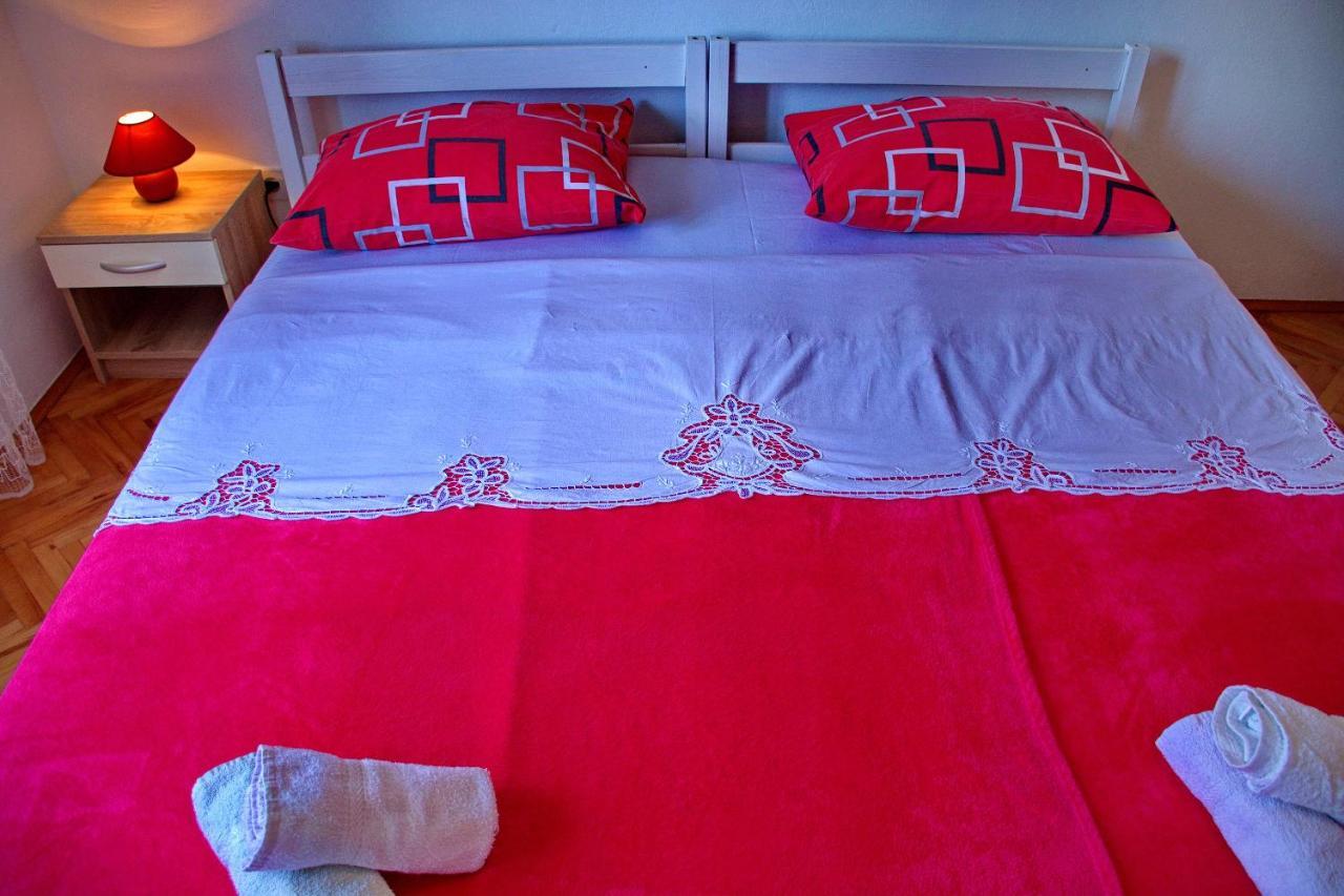 Two Bedroom Apartments Elvira Novalja Eksteriør billede