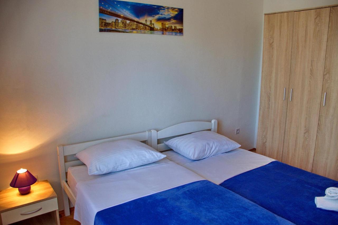 Two Bedroom Apartments Elvira Novalja Eksteriør billede