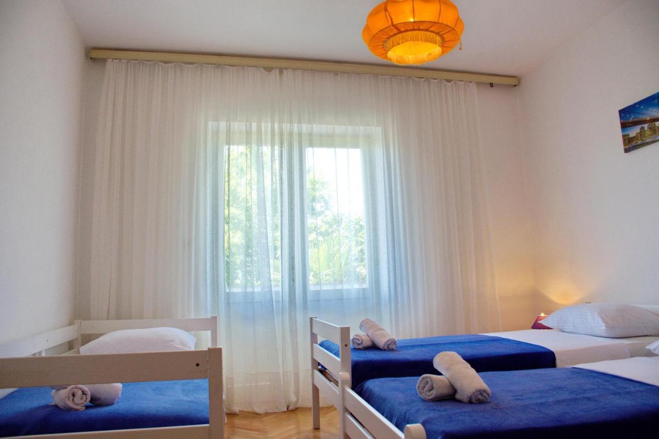 Two Bedroom Apartments Elvira Novalja Eksteriør billede